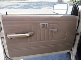 1988  MITSUBISHI MIGHTY MAX BEIGE 4CYL AT SHORT BED 153719